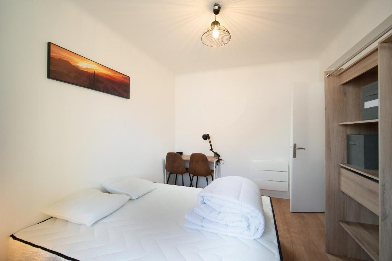 Grand Appartement 3 Chambres Avec Clim Et Balcon マルセイユ エクステリア 写真