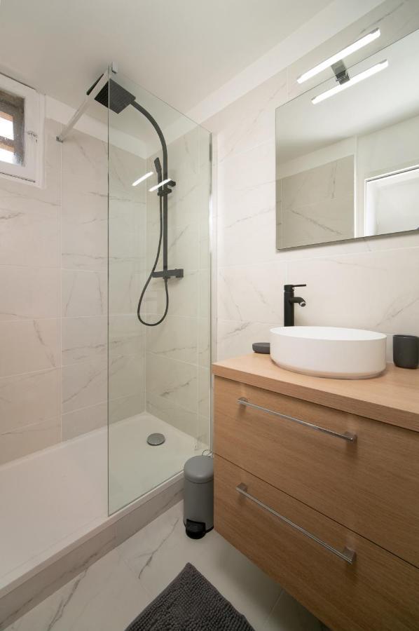 Grand Appartement 3 Chambres Avec Clim Et Balcon マルセイユ エクステリア 写真
